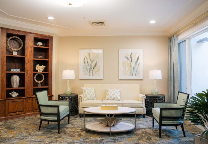 Comfortable Lounge Seating With Coastal Decor at Assisted Living Facility Comfortable Lounge Seating With Coastal Decor at Assisted Living Facility
